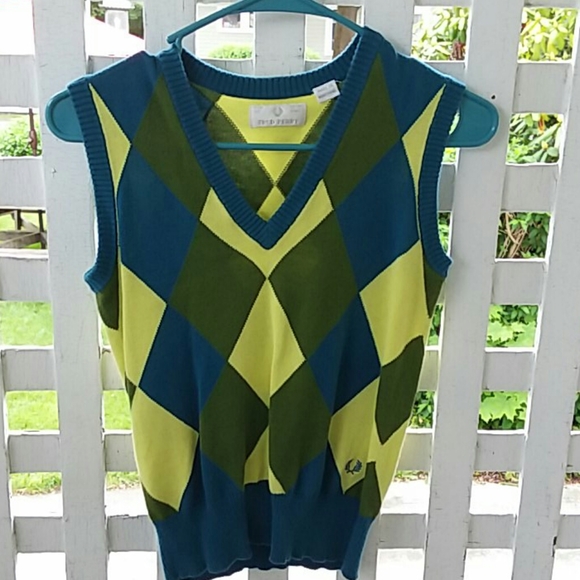 Fred Perry Sweaters - Fred Perry V-neck sweater vest size 6